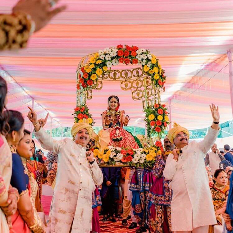 bride doli on rent kolhapur