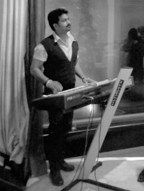 indian keyboard player kolhapur