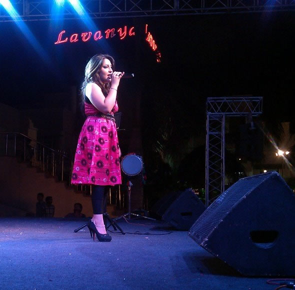 female singer kolhapur